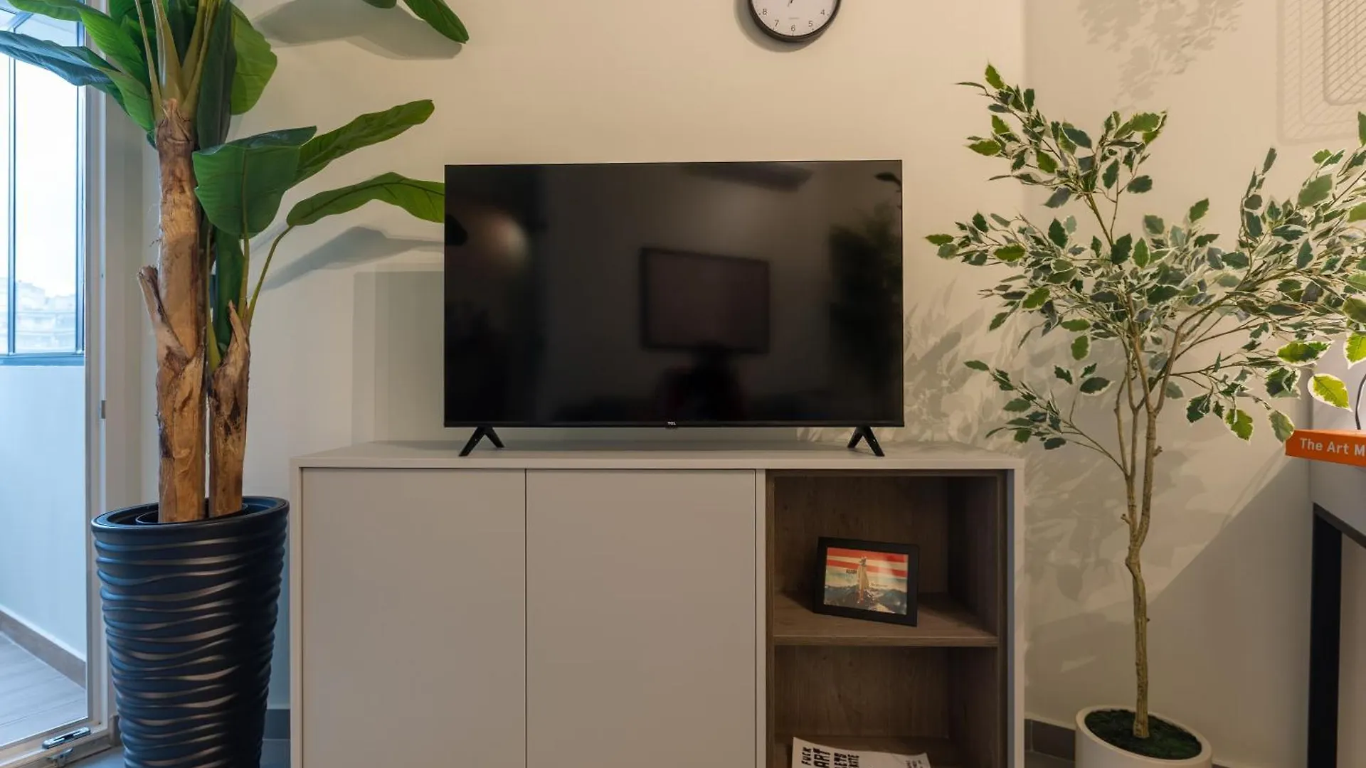 Homevision - The Next Chapter Thessaloniki Apartment